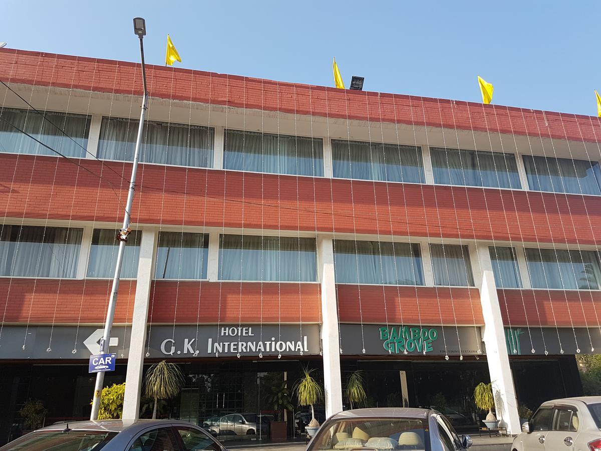 호텔 G.K. 인터내셔널 Chandīgarh 외부 사진